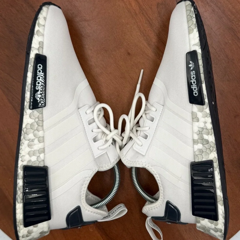 Adidas NMD R1 Mens Size 9 White Black Scale Pattern Boost Sneakers GW9476 - Picture 7 of 12